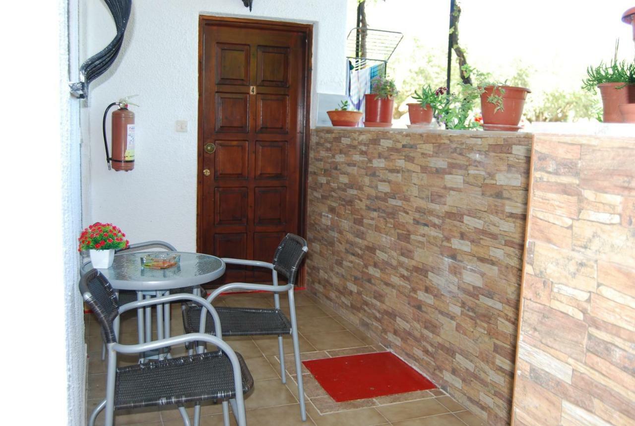 أفيتوس Studio Nastasia المظهر الخارجي الصورة